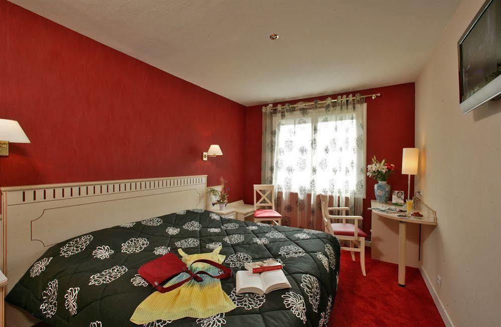 Logis Hotel-Restaurant Le Fontarabie Fontenay-le-Comte Eksteriør billede